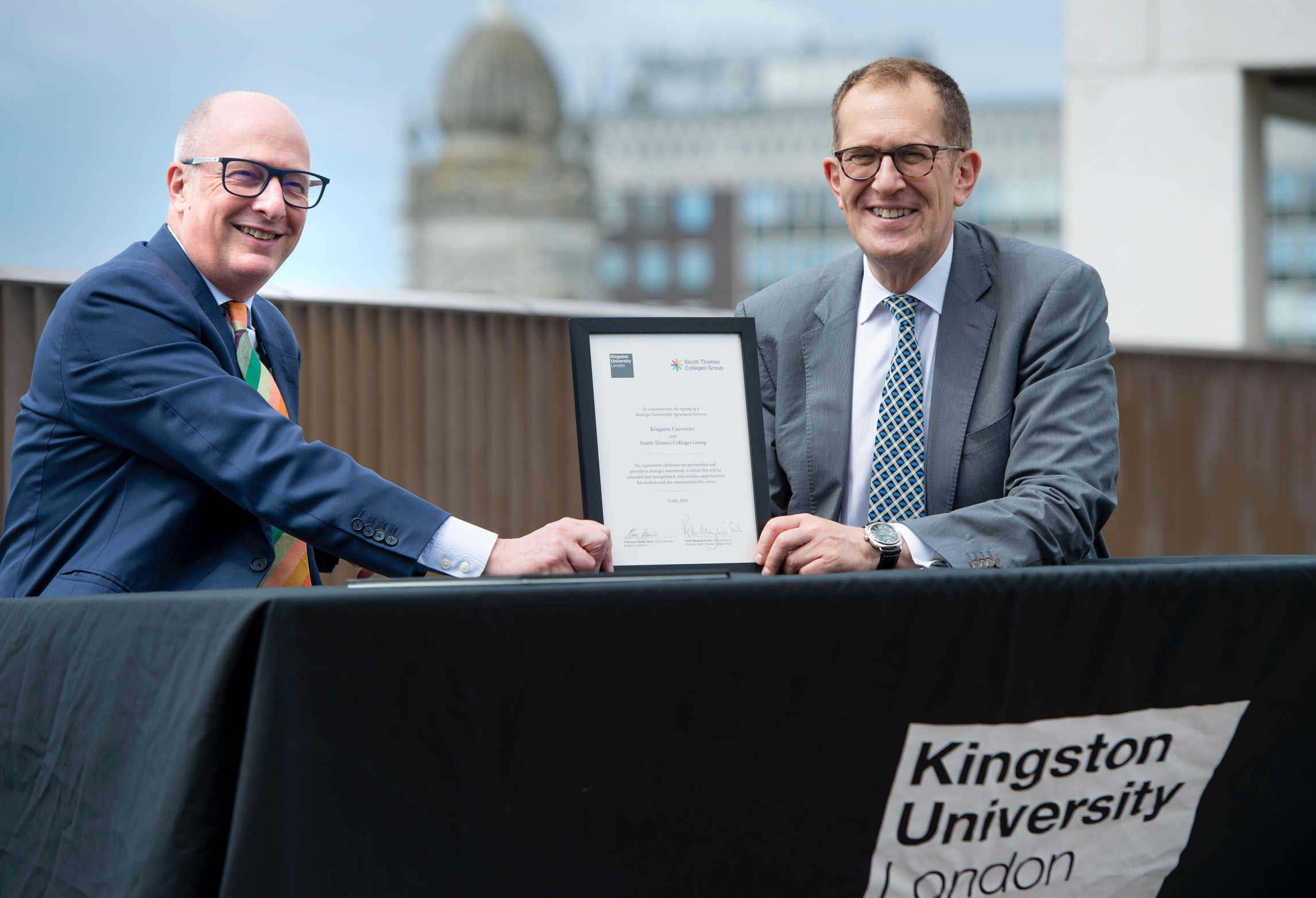 Kingston University and South Thames Colleges Group sign strategic partnership to boost opportunities for students, paving way to higher education and employment